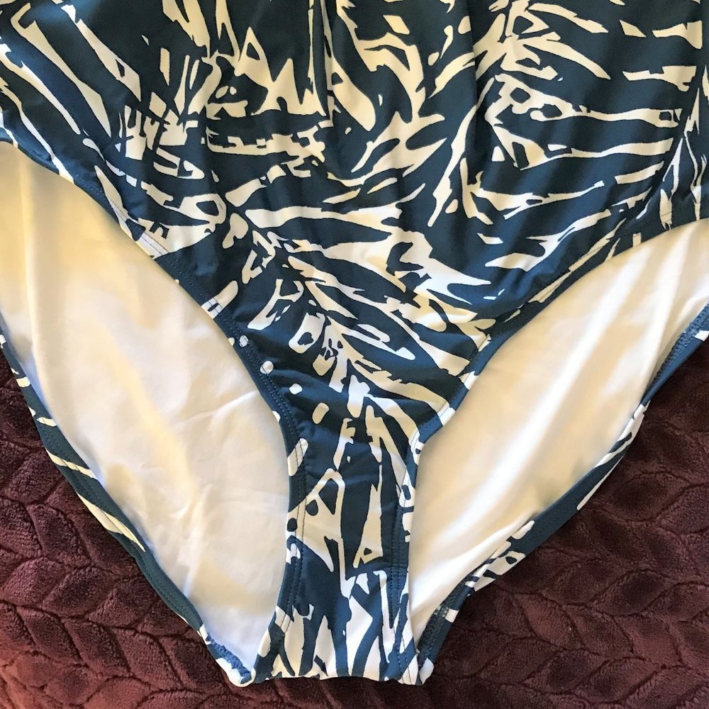 ANNE COLE Low Tide Palm Breeze Swimsuit - Picture 5 of 7